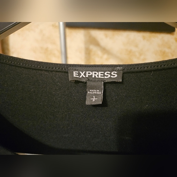 EXPRESS SMALL BLACK CUT-OUT TOP - Picture 8 of 8